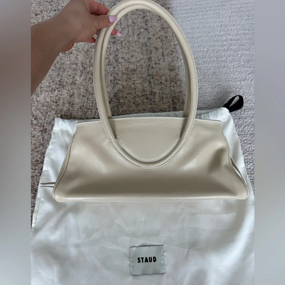 STAUD Cream Leather Shoulder Bag - Picture 7 of 11